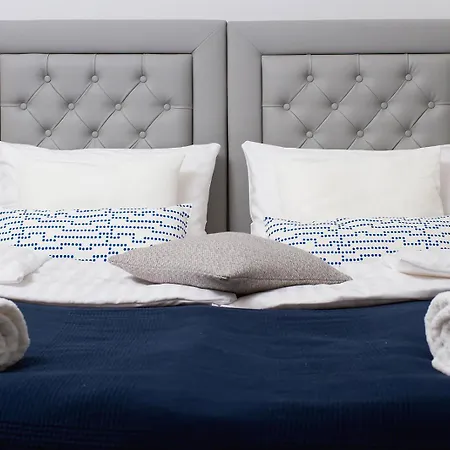 Novumhouse - Topolowa Apartman *